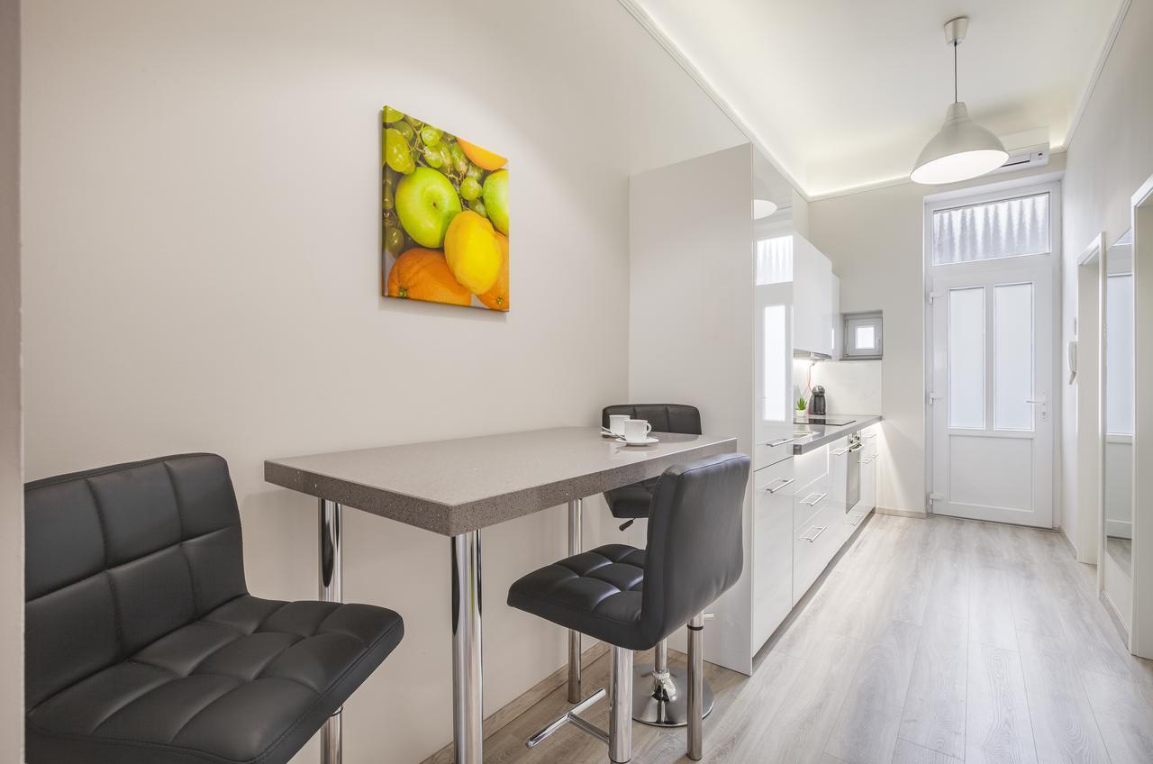 Kings Cross Apartment Budapest Ngoại thất bức ảnh